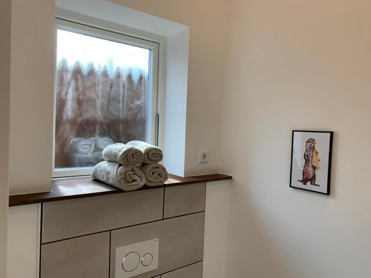 Altes Bahnhofsvorsteherhaus Wohnung Unten Husum  Esterno foto